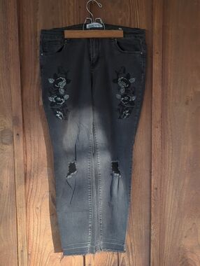 Velvet Heart Black Skinny Jeans with Embroidered Floral Panels